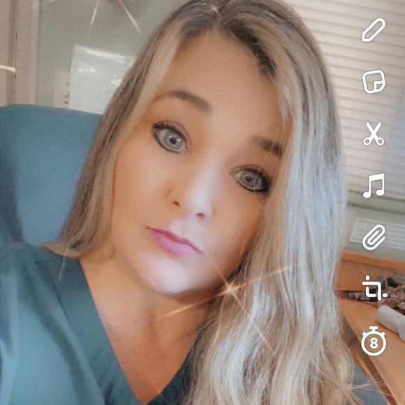 Meet your Posher, Patricia - Picture 2 of 2